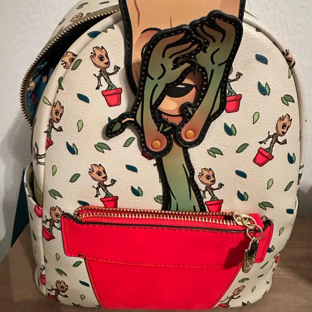 Groot Themed Mini Backpack loungefly Disney - Picture 2 of 6
